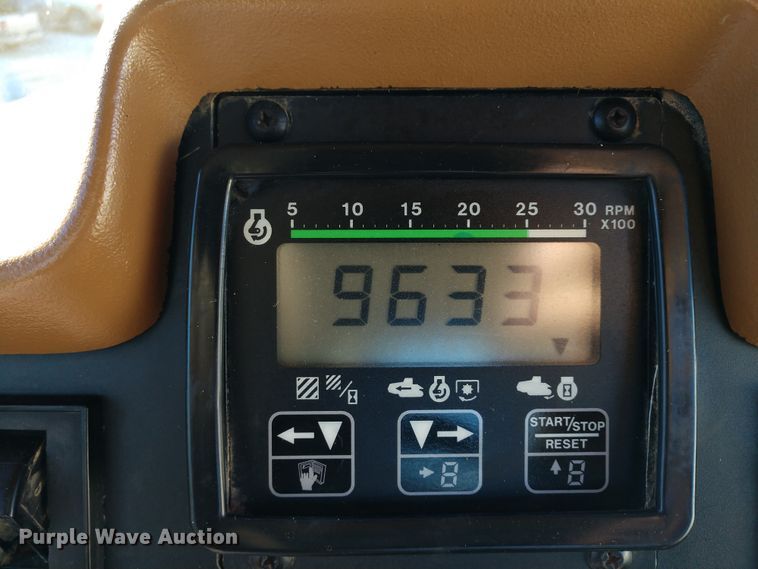 image for item FV9239 1994 Caterpillar Challenger 75C tractor