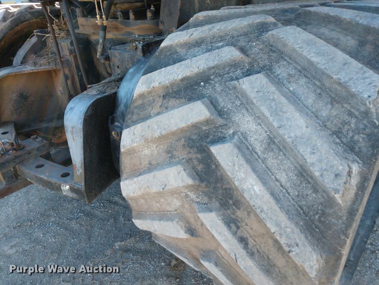 image for item FV9239 1994 Caterpillar Challenger 75C tractor