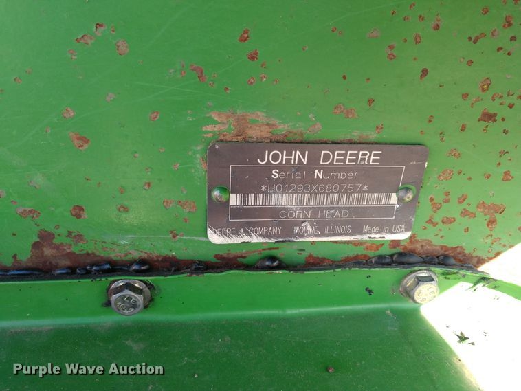 image for item FV9241 1999 John Deere 1293 corn head