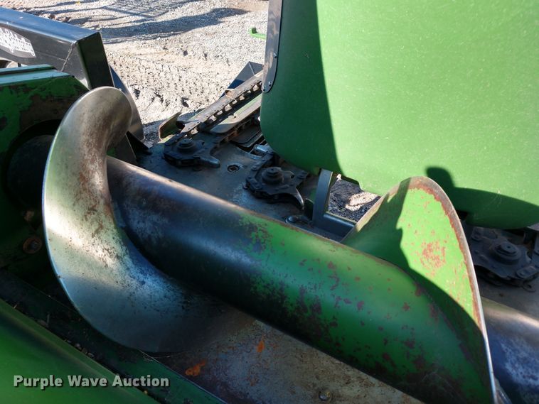 image for item FV9241 1999 John Deere 1293 corn head