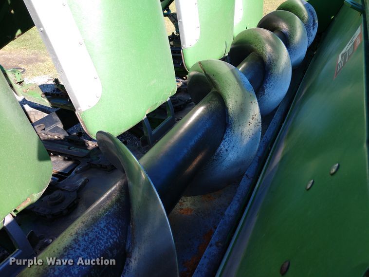 image for item FV9241 1999 John Deere 1293 corn head