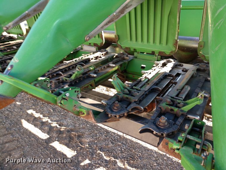 image for item FV9241 1999 John Deere 1293 corn head