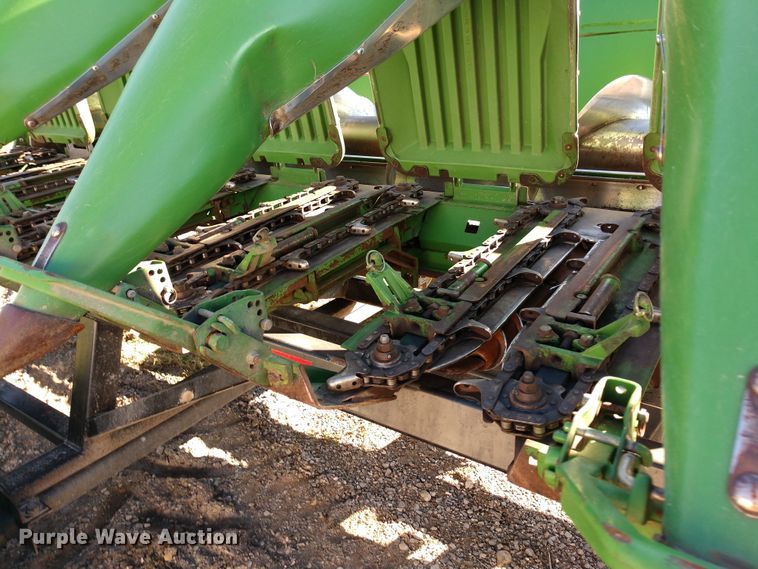 image for item FV9241 1999 John Deere 1293 corn head