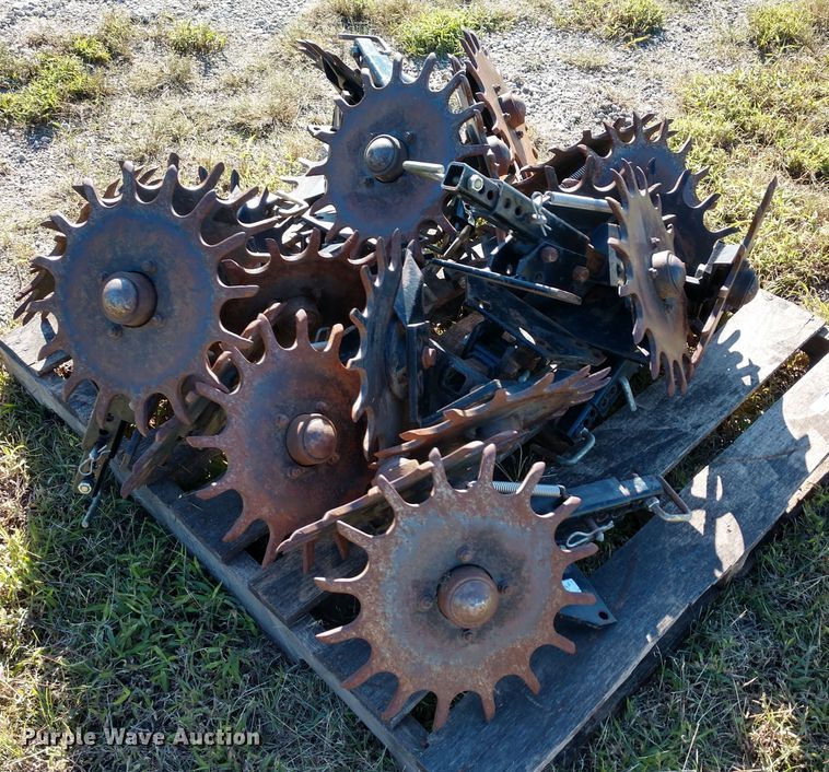 image for item FV9244 Martin Industrial spading closing wheels