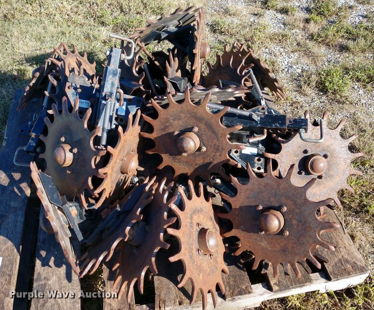 image for item FV9244 Martin Industrial spading closing wheels