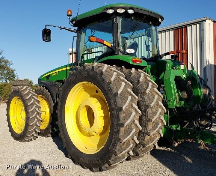 image for item H1141 2010 John Deere 8345R MFWD tractor