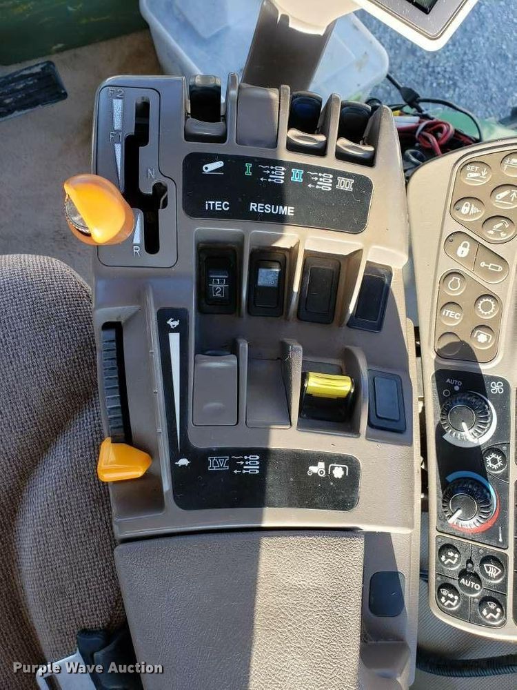 image for item H1141 2010 John Deere 8345R MFWD tractor