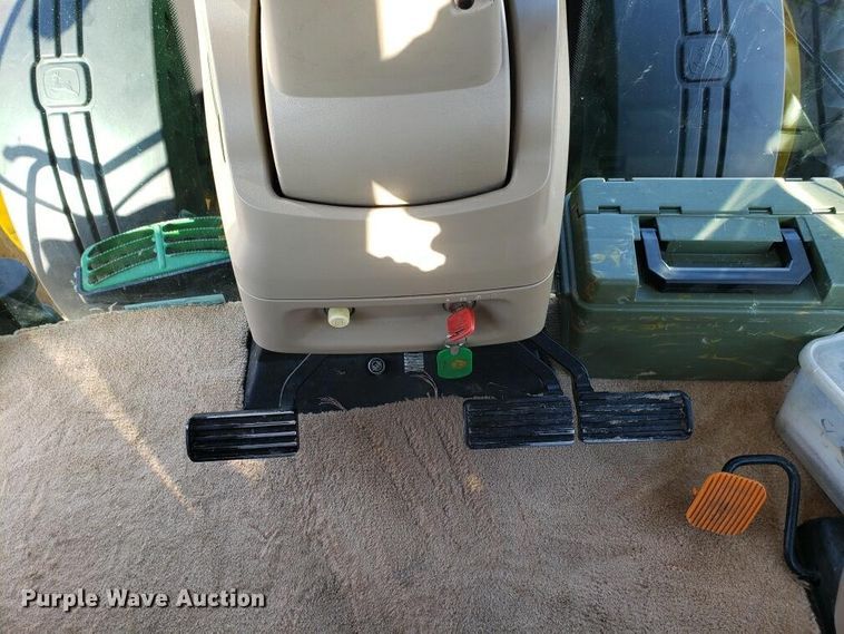 image for item H1141 2010 John Deere 8345R MFWD tractor