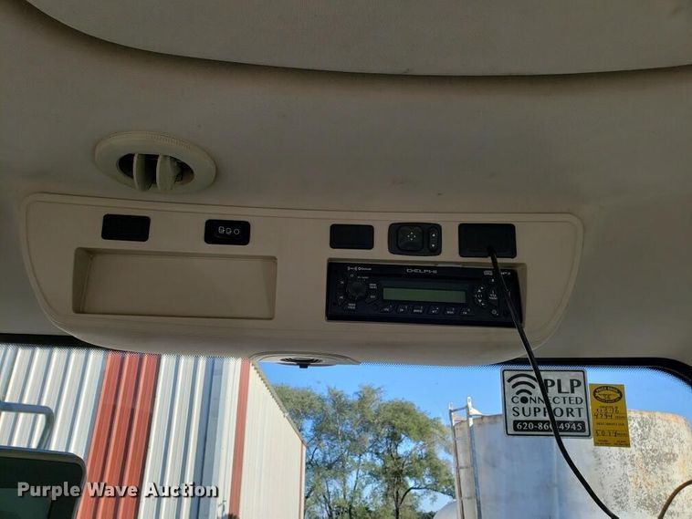 image for item H1141 2010 John Deere 8345R MFWD tractor