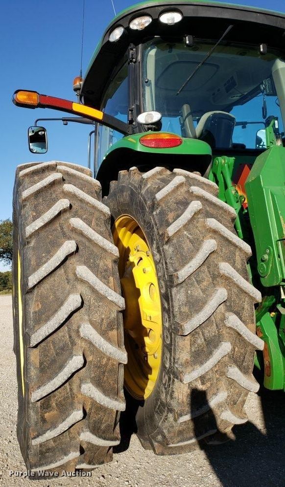 image for item H1141 2010 John Deere 8345R MFWD tractor