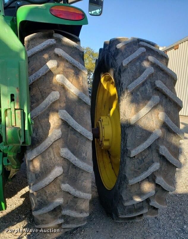 image for item H1141 2010 John Deere 8345R MFWD tractor