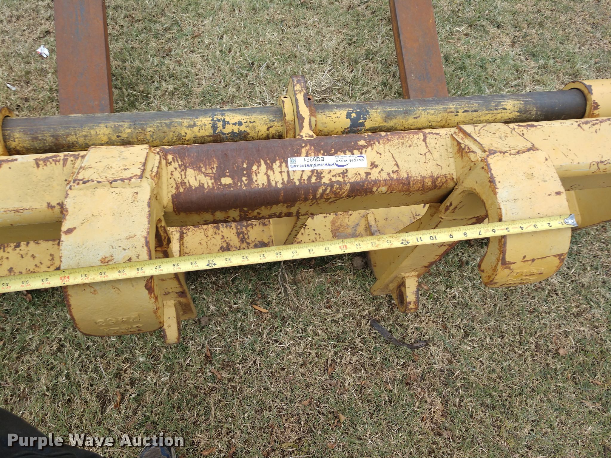 Balderson 3F9660 loader forks in Oxford, KS Item EQ9351 sold Purple