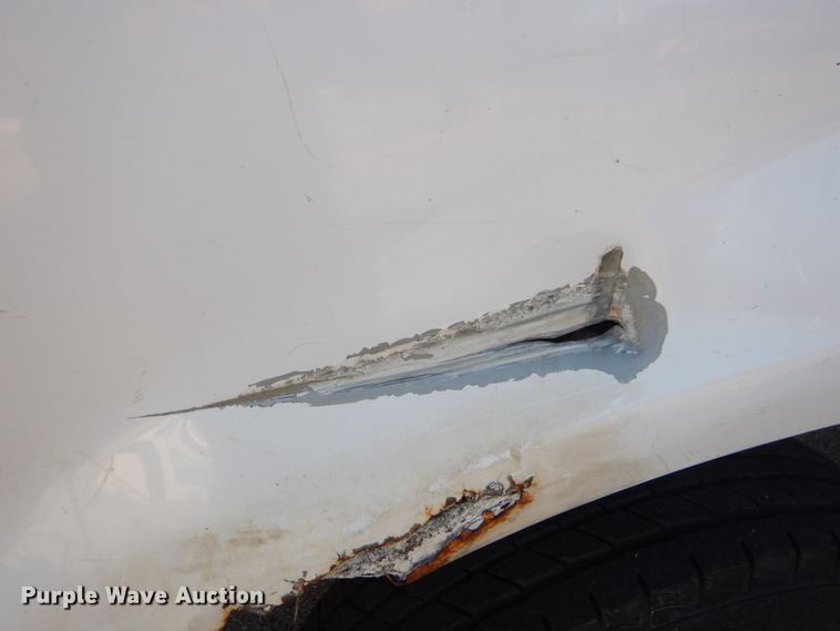 image for item DH2105 2004 Ford F250 Super Duty SuperCab pickup truck