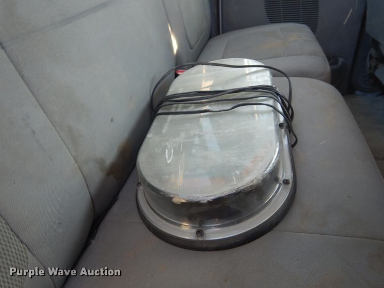 image for item DH2105 2004 Ford F250 Super Duty SuperCab pickup truck