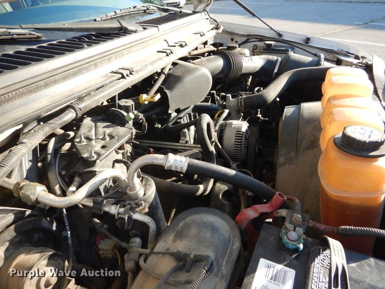 image for item DH2105 2004 Ford F250 Super Duty SuperCab pickup truck