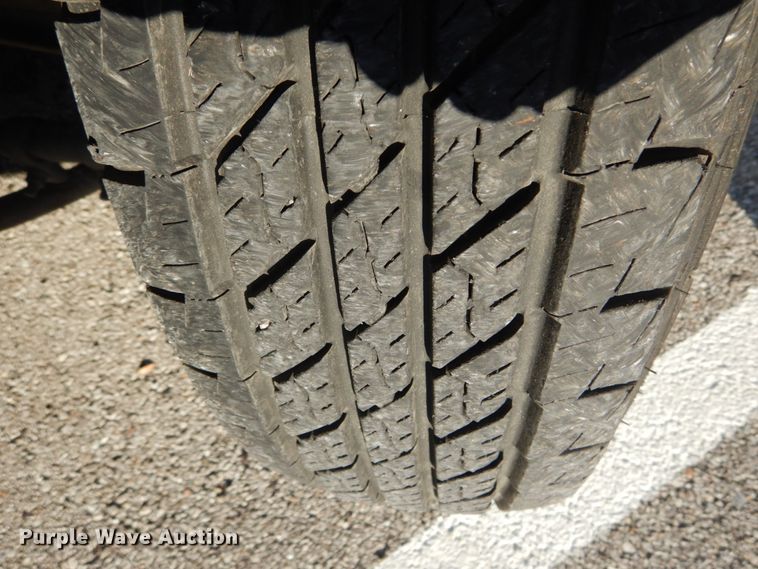 image for item DH2105 2004 Ford F250 Super Duty SuperCab pickup truck