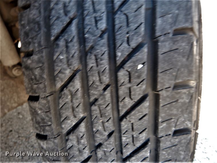 image for item DH2105 2004 Ford F250 Super Duty SuperCab pickup truck