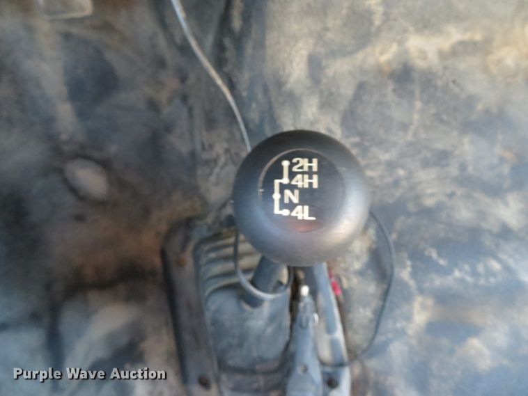 image for item DH2106 2006 Ford F350 Super Duty XL Crew Cab pickup truck