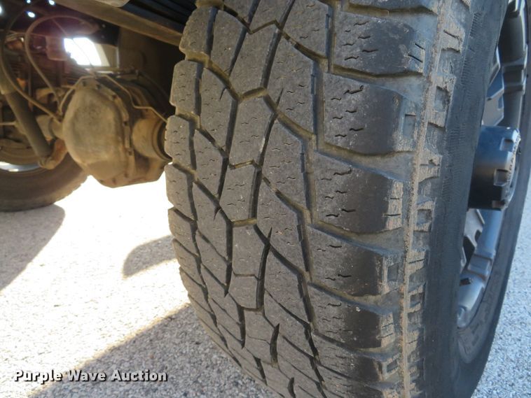 image for item DH2106 2006 Ford F350 Super Duty XL Crew Cab pickup truck