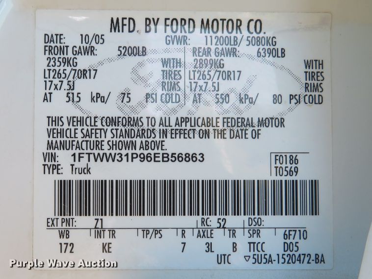 image for item DH2106 2006 Ford F350 Super Duty XL Crew Cab pickup truck