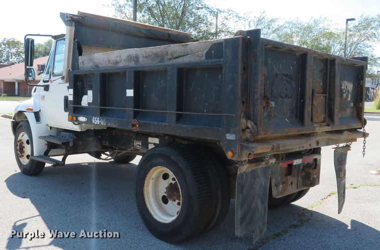 image for item DH2108 2006 International 4200 dump truck