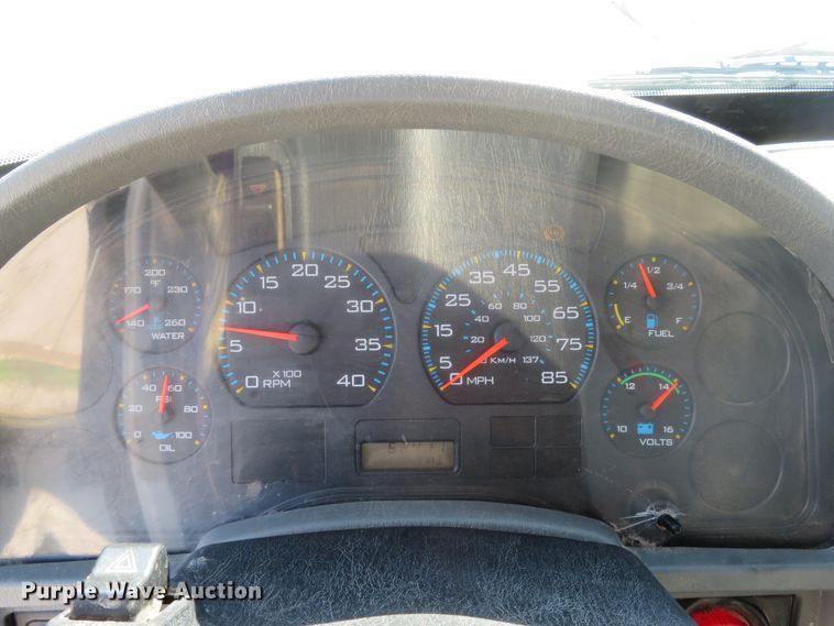 image for item DH2108 2006 International 4200 dump truck