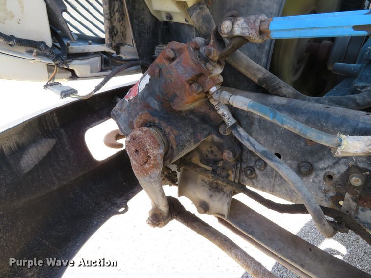 image for item DH2108 2006 International 4200 dump truck