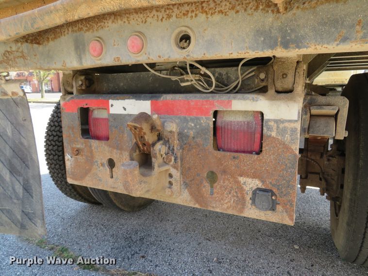 image for item DH2108 2006 International 4200 dump truck