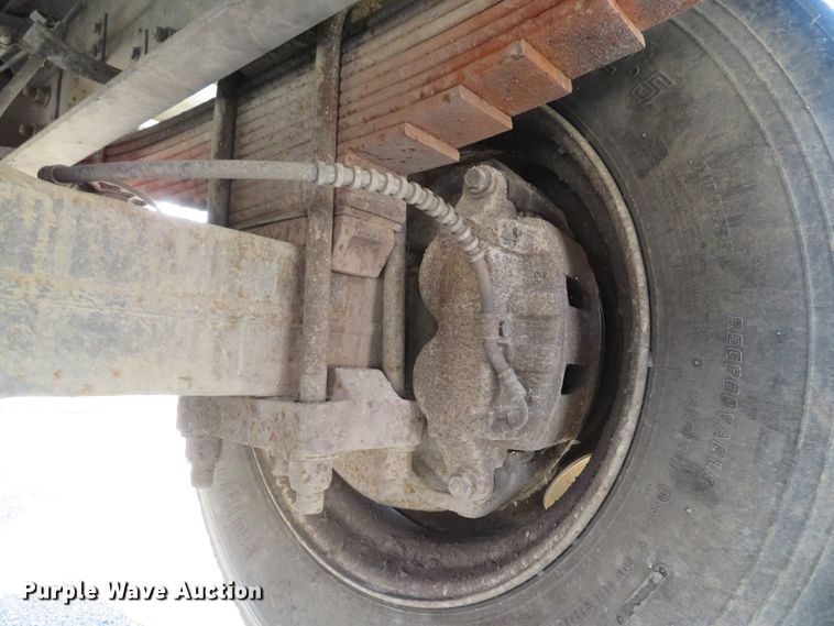 image for item DH2108 2006 International 4200 dump truck