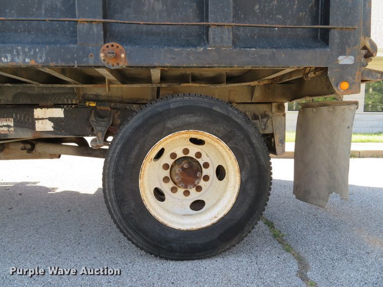 image for item DH2108 2006 International 4200 dump truck