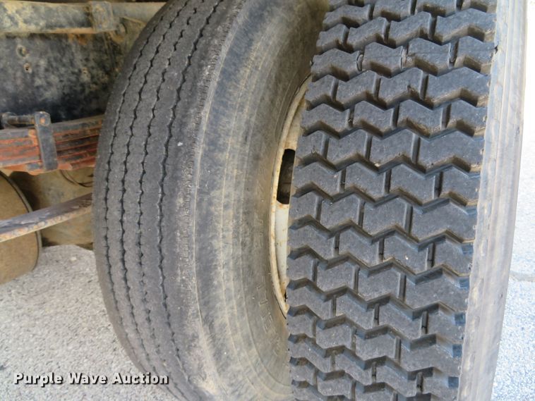 image for item DH2108 2006 International 4200 dump truck