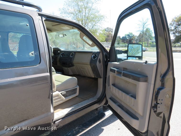 image for item DH2109 2008 Ford F250 Super Duty XLT SuperCab pickup truck