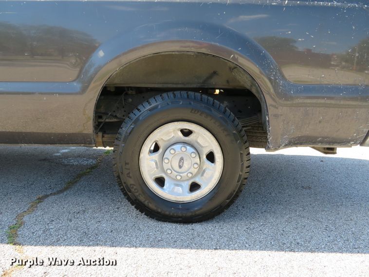 image for item DH2109 2008 Ford F250 Super Duty XLT SuperCab pickup truck