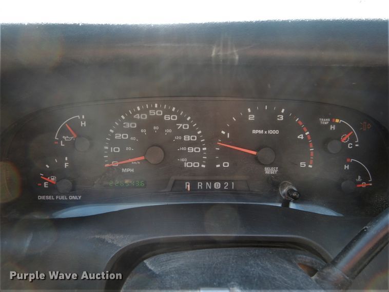 image for item DH2110 2002 Ford F350 Super Duty SuperCab pickup truck