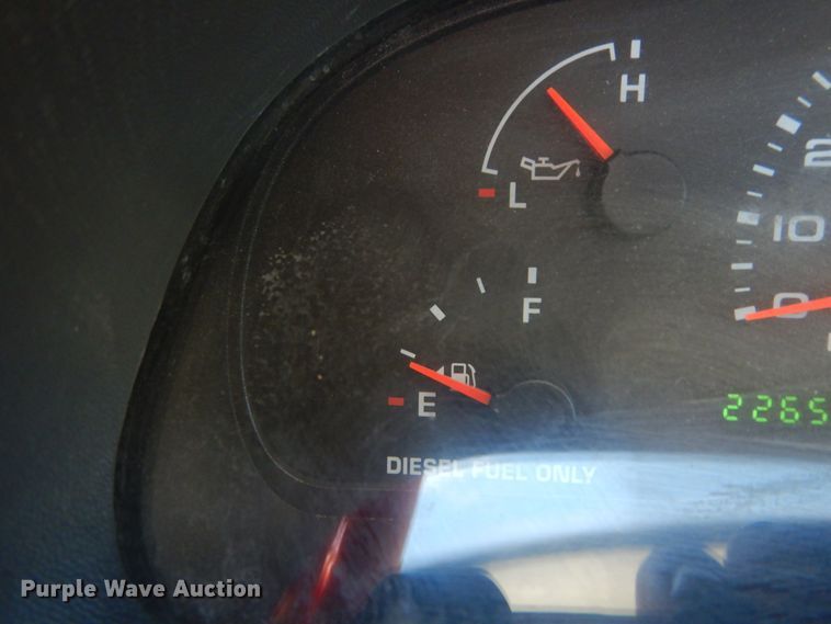 image for item DH2110 2002 Ford F350 Super Duty SuperCab pickup truck