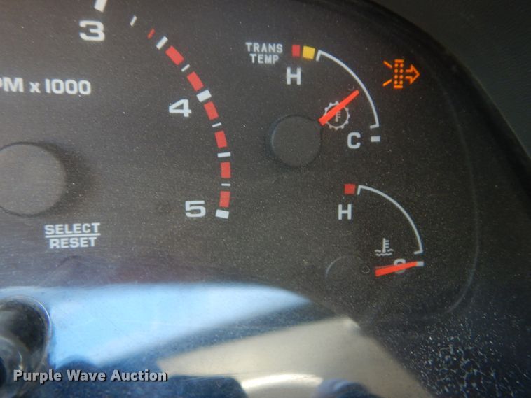 image for item DH2110 2002 Ford F350 Super Duty SuperCab pickup truck