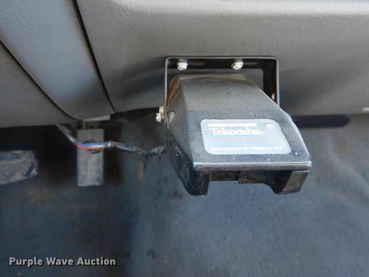 image for item DH2110 2002 Ford F350 Super Duty SuperCab pickup truck