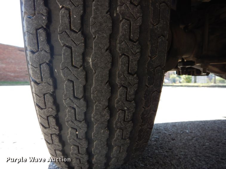 image for item DH2110 2002 Ford F350 Super Duty SuperCab pickup truck