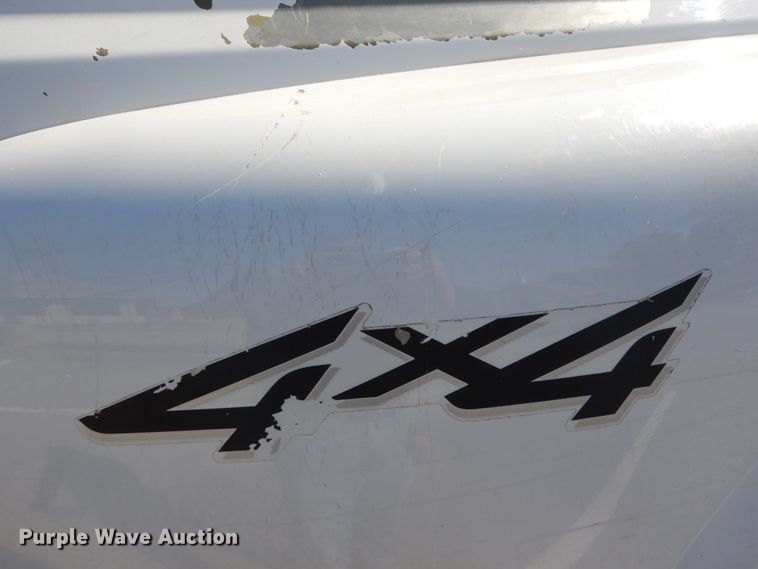 image for item DH2110 2002 Ford F350 Super Duty SuperCab pickup truck