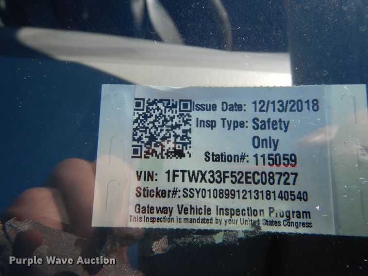 image for item DH2110 2002 Ford F350 Super Duty SuperCab pickup truck