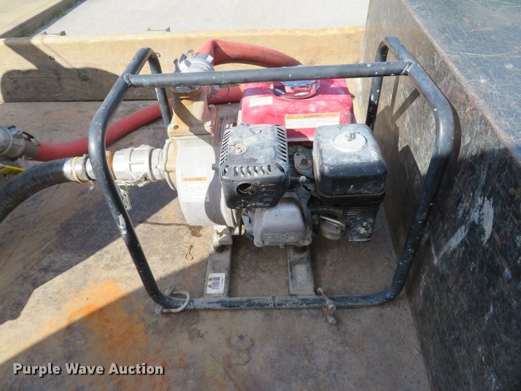 image for item DH2111 2006 Ford F550 flatbed truck