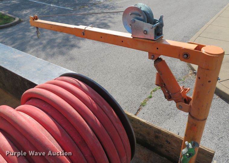 image for item DH2111 2006 Ford F550 flatbed truck