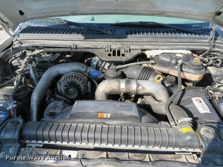 image for item DH2111 2006 Ford F550 flatbed truck