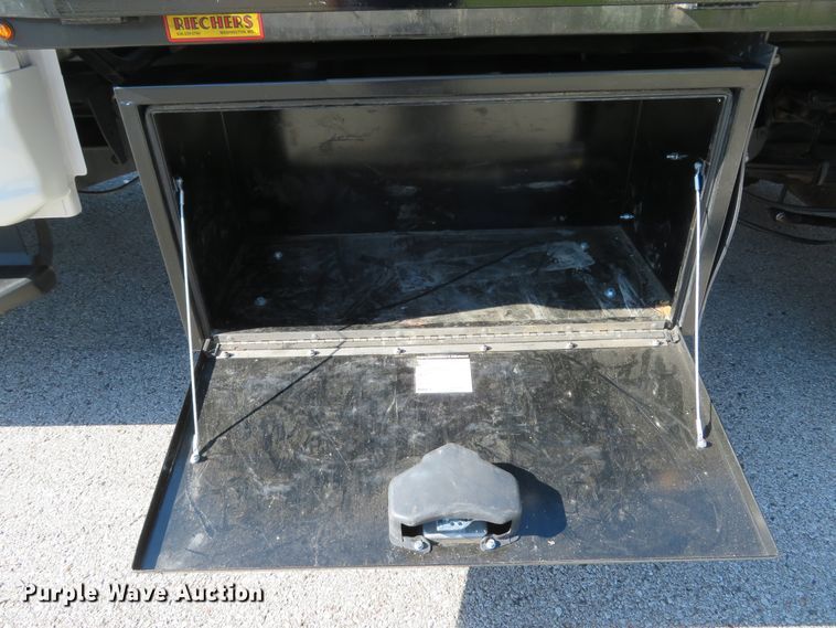 image for item DH2112 2018 Ford F450 Super Duty XL flatbed truck