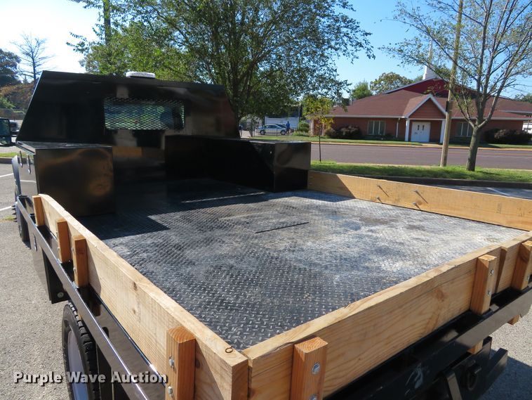 image for item DH2112 2018 Ford F450 Super Duty XL flatbed truck