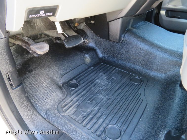 image for item DH2112 2018 Ford F450 Super Duty XL flatbed truck