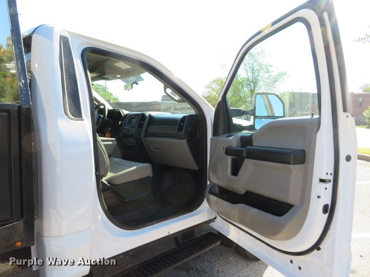 image for item DH2112 2018 Ford F450 Super Duty XL flatbed truck