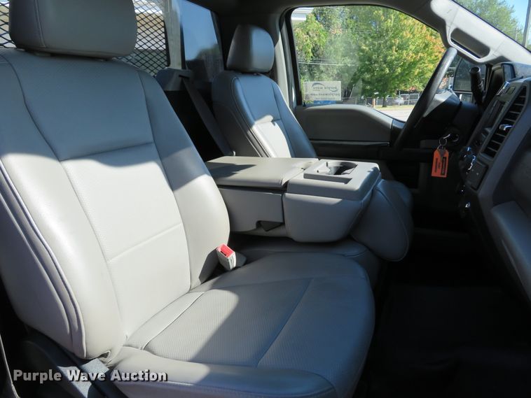 image for item DH2112 2018 Ford F450 Super Duty XL flatbed truck