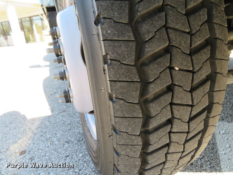 image for item DH2112 2018 Ford F450 Super Duty XL flatbed truck