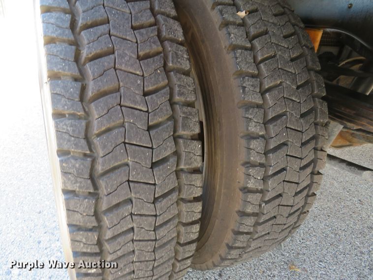 image for item DH2112 2018 Ford F450 Super Duty XL flatbed truck